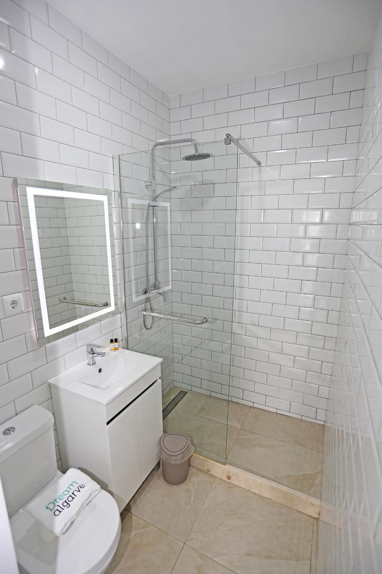 B88 - Mendonca Street Apartment Lagos Buitenkant foto